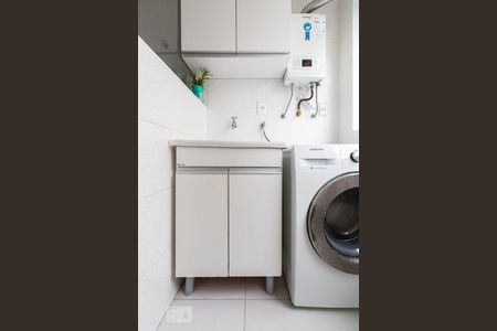 Apartamento para alugar com 60m², 2 quartos e 1 vagaÁrea de Serviço