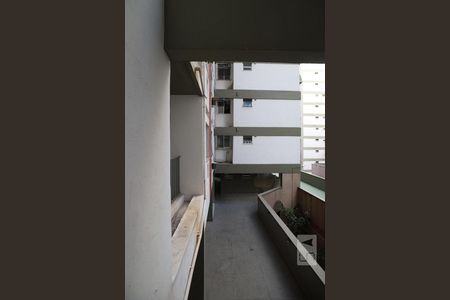 Apartamento à venda com 70m², 2 quartos e 1 vagaÁrea de Serviço Vista