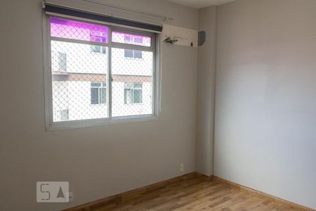 Apartamento à venda com 81m², 3 quartos e 2 vagasquarto 3