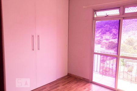 Apartamento à venda com 81m², 3 quartos e 2 vagasquarto 1