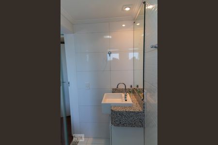 Apartamento à venda com 60m², 2 quartos e 1 vaga Apartamento à venda com 60m², 2 quartos e 1 vagaBanheiro da suite