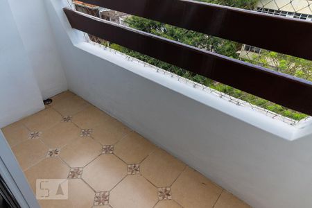 Apartamento à venda com 60m², 2 quartos e 1 vaga Apartamento à venda com 60m², 2 quartos e 1 vagaSacada