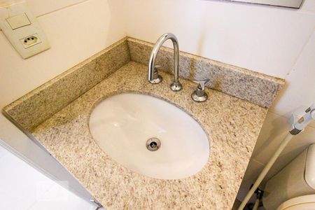 Apartamento para alugar com 61m², 2 quartos e 1 vagaBanheiro