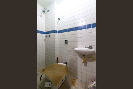 Apartamento à venda com 490m², 4 quartos e 4 vagasBanheiro de Serviço