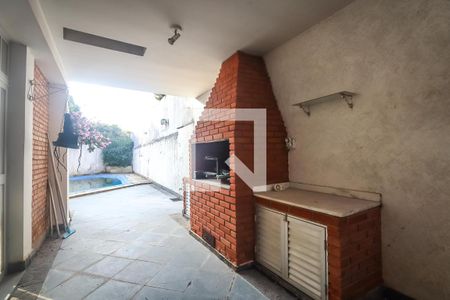 Casa à venda com 150m², 3 quartos e 4 vagas Casa à venda com 150m², 3 quartos e 4 vagasChurrasqueira