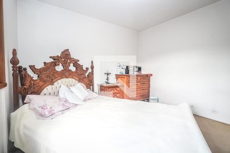 Casa à venda com 150m², 3 quartos e 4 vagas Casa à venda com 150m², 3 quartos e 4 vagasSuite