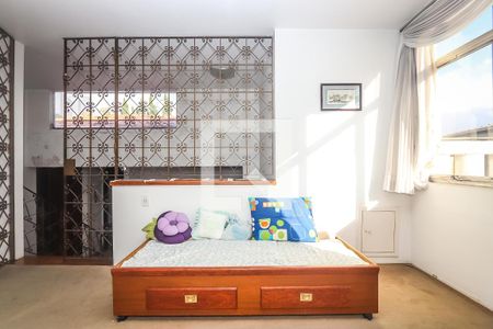 Casa à venda com 150m², 3 quartos e 4 vagas Casa à venda com 150m², 3 quartos e 4 vagasSala dos quartos