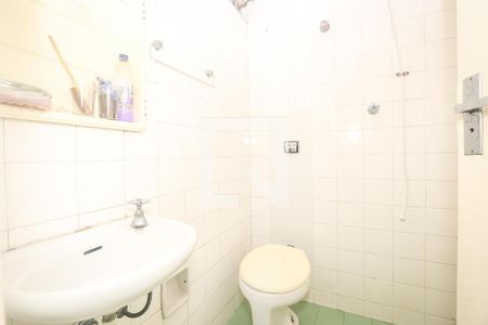 Casa à venda com 150m², 3 quartos e 4 vagas Casa à venda com 150m², 3 quartos e 4 vagasBanheiro de Serviço