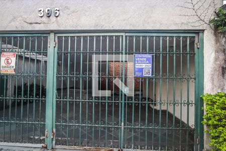 Casa à venda com 150m², 3 quartos e 4 vagas Casa à venda com 150m², 3 quartos e 4 vagasPlaca pois quires estava com erro