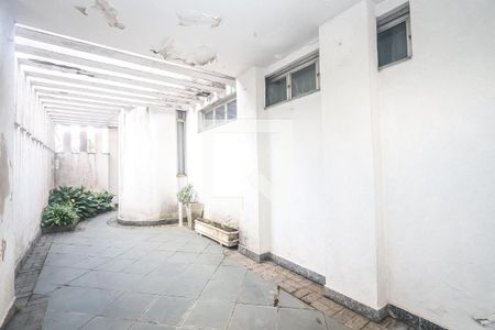 Casa à venda com 150m², 3 quartos e 4 vagas Casa à venda com 150m², 3 quartos e 4 vagasQuintal