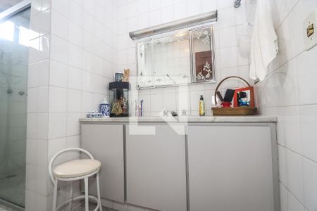 Casa à venda com 150m², 3 quartos e 4 vagas Casa à venda com 150m², 3 quartos e 4 vagasBanheiro da Suite