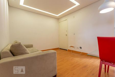 Sala de apartamento para alugar com 2 quartos, 46m² em Planalto, Belo Horizonte