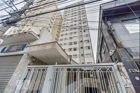 Apartamento à venda com 76m², 2 quartos e 1 vaga Apartamento à venda com 76m², 2 quartos e 1 vagaFachada