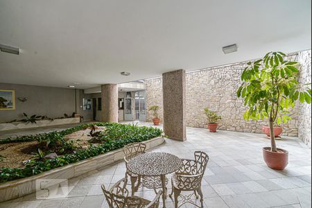 Apartamento à venda com 76m², 2 quartos e 1 vaga Apartamento à venda com 76m², 2 quartos e 1 vagaEspaço Verde