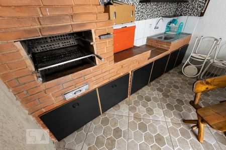 Casa à venda com 220m², 3 quartos e 4 vagasChurrasqueira