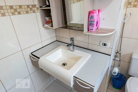 Casa à venda com 220m², 3 quartos e 4 vagasQuarto 3 - Suíte/ Banheiro