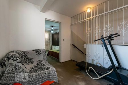 Casa à venda com 220m², 3 quartos e 4 vagas2o. Andar - Hall