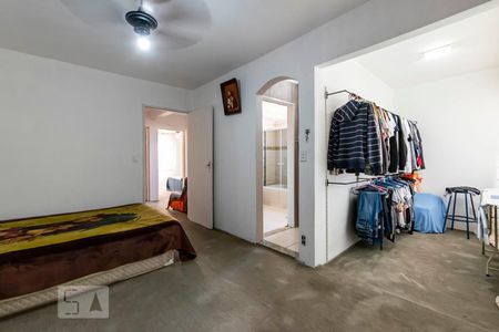 Casa à venda com 220m², 3 quartos e 4 vagasQuarto 3 - Suíte
