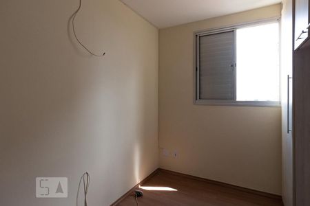 Quarto 1 de apartamento para alugar com 2 quartos, 53m² em Jardim Roberto, Osasco