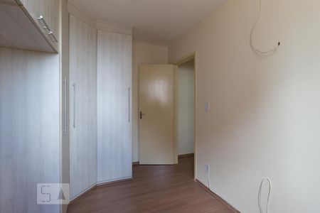 Quarto 1 de apartamento para alugar com 2 quartos, 53m² em Jardim Roberto, Osasco