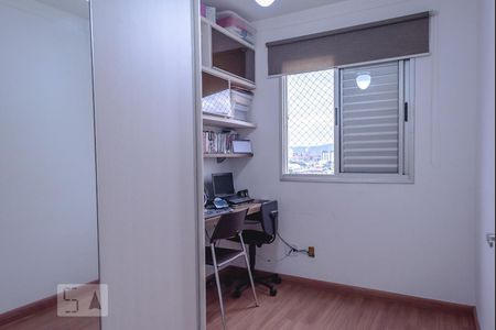 Apartamento à venda com 64m², 3 quartos e 2 vagasQuarto 3