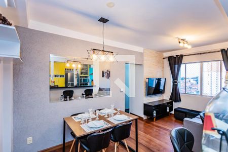 Sala de apartamento à venda com 2 quartos, 54m² em Parque Maria Domitila, São Paulo