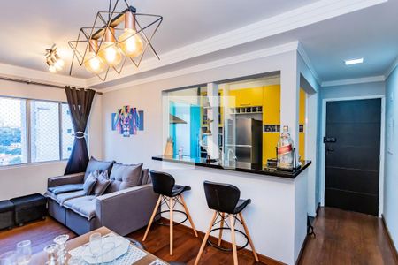 Sala de apartamento à venda com 2 quartos, 54m² em Parque Maria Domitila, São Paulo
