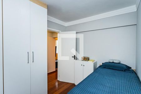 Quarto 1 de apartamento à venda com 2 quartos, 54m² em Parque Maria Domitila, São Paulo