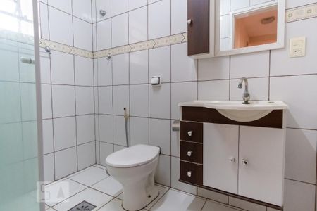 Banheiro de apartamento à venda com 2 quartos, 83m² em Vila Industrial, Campinas