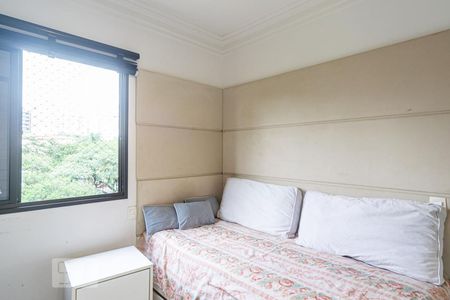 Apartamento à venda com 130m², 3 quartos e 3 vagasQuarto 2