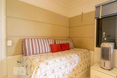 Apartamento à venda com 130m², 3 quartos e 3 vagasBanheiro do Quarto 1