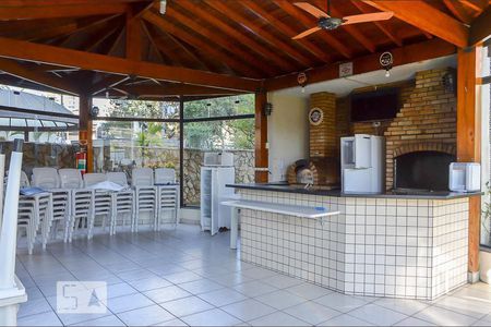 Apartamento à venda com 130m², 3 quartos e 3 vagasÁrea comum - Churrasqueira