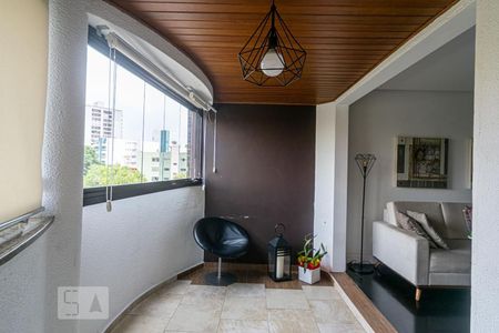 Apartamento à venda com 130m², 3 quartos e 3 vagasVaranda
