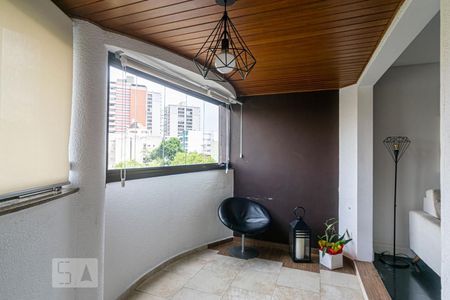 Apartamento à venda com 130m², 3 quartos e 3 vagasVaranda