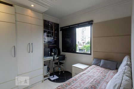 Apartamento à venda com 130m², 3 quartos e 3 vagasQuarto 2