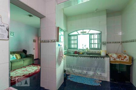 Casa para alugar com 900m², 5 quartos e 6 vagasCozinha - Casa Fundos