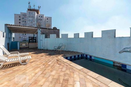 Casa para alugar com 900m², 5 quartos e 6 vagasPiscina Quarto Pavimento