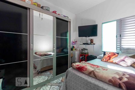 Casa para alugar com 900m², 5 quartos e 6 vagasQuarto - Casa Fundos