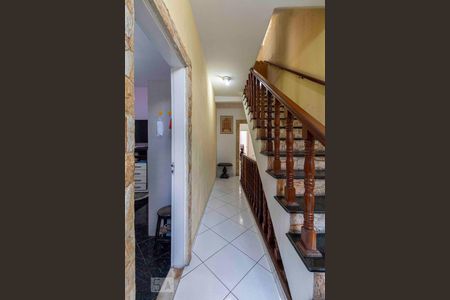 Casa para alugar com 900m², 5 quartos e 6 vagasCorredor Segundo Pavimento