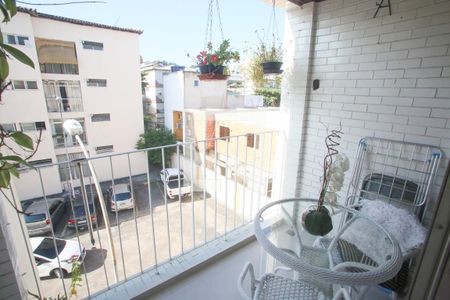 Apartamento à venda com 56m², 2 quartos e 1 vagaVaranda