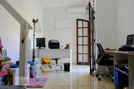 Casa à venda com 382m², 5 quartos e 1 vagaQuarto 5