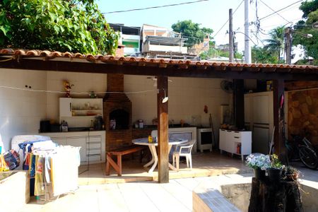 Casa à venda com 382m², 5 quartos e 1 vagaÁrea externa - churrasqueira