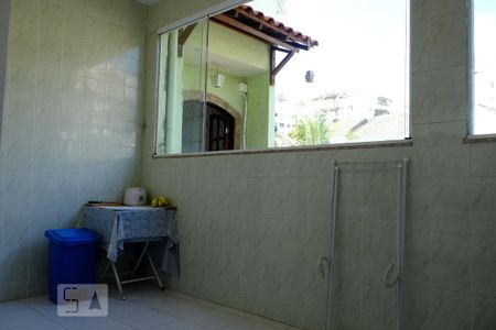 Casa à venda com 382m², 5 quartos e 1 vagaÁrea de serviço