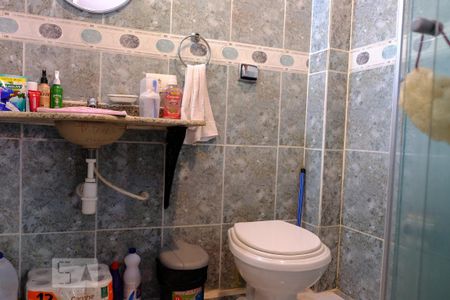Casa à venda com 382m², 5 quartos e 1 vagaBanheiro da suíte 3