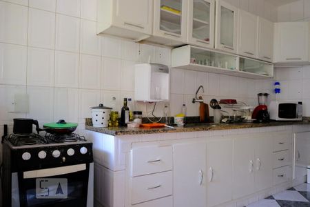 Casa à venda com 382m², 5 quartos e 1 vagaCozinha