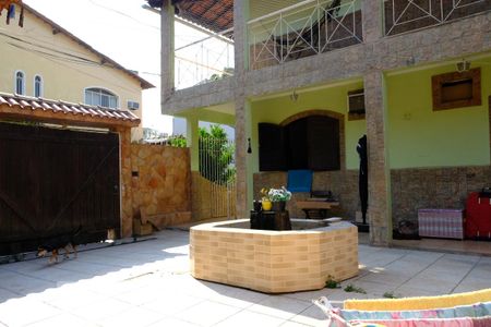 Casa à venda com 382m², 5 quartos e 1 vagaÁrea externa