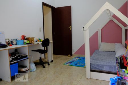 Casa à venda com 382m², 5 quartos e 1 vagaQuarto 5