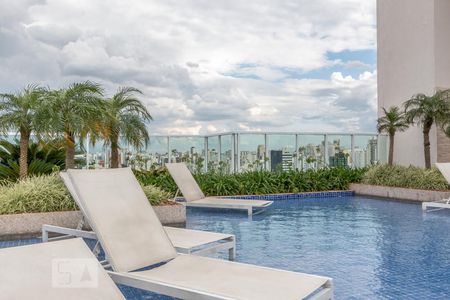 Studio para alugar com 41m², 1 quarto e 1 vaga Studio para alugar com 41m², 1 quarto e 1 vagaÁrea comum - Piscina