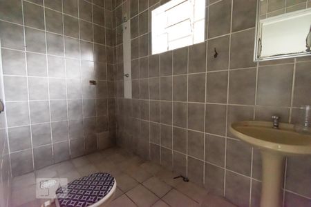 Banheiro de casa à venda com 1 quarto, 100m² em Jardim Anton Von Zuben, Campinas