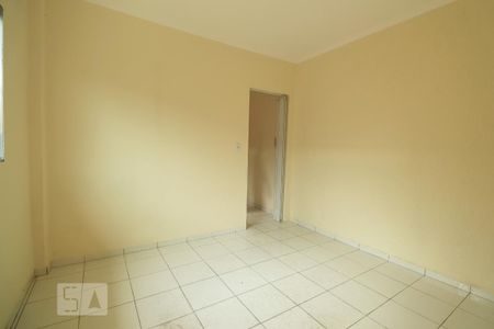 Casa para alugar com 45m², 1 quarto e 2 vagasSala